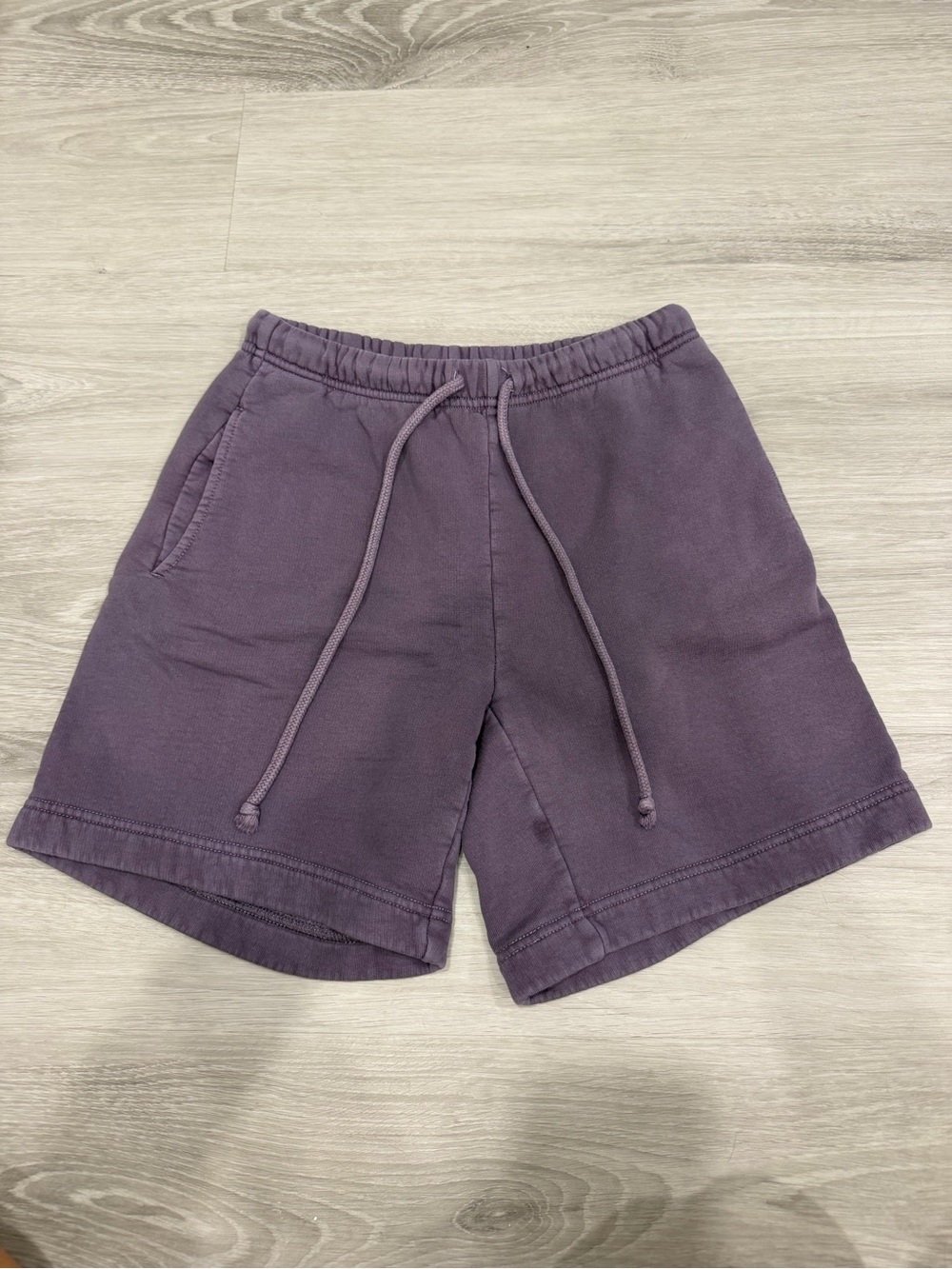 Aritzia Wilfred Free Fleece Shorts in Faded Violet Haze